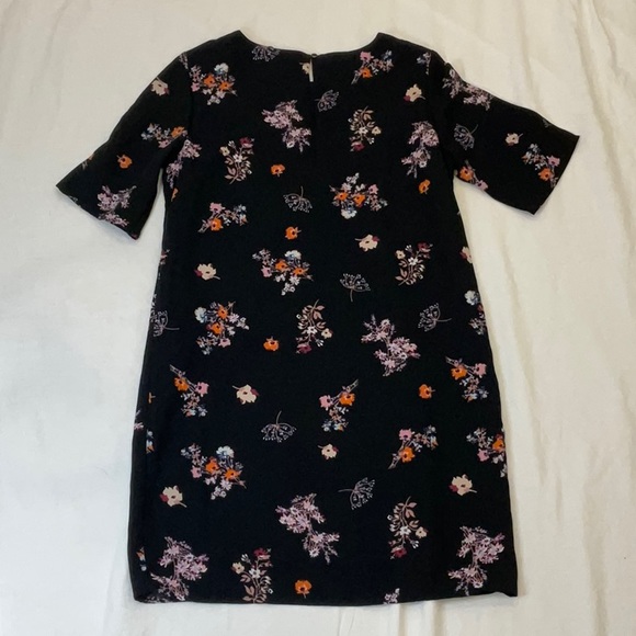 One Fashion By Vera Moda | Size S | Black Floral Pattern | Short sleeves - Picture 4 of 6
